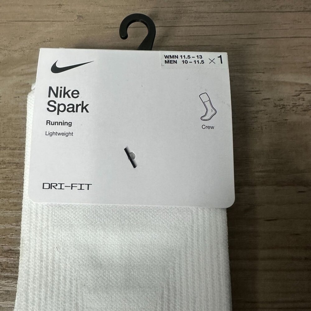 NWT Nike Unisex Spark Dri-FIT Running Crew Socks White Size Large (DA3584-100) - Picture 3 of 9